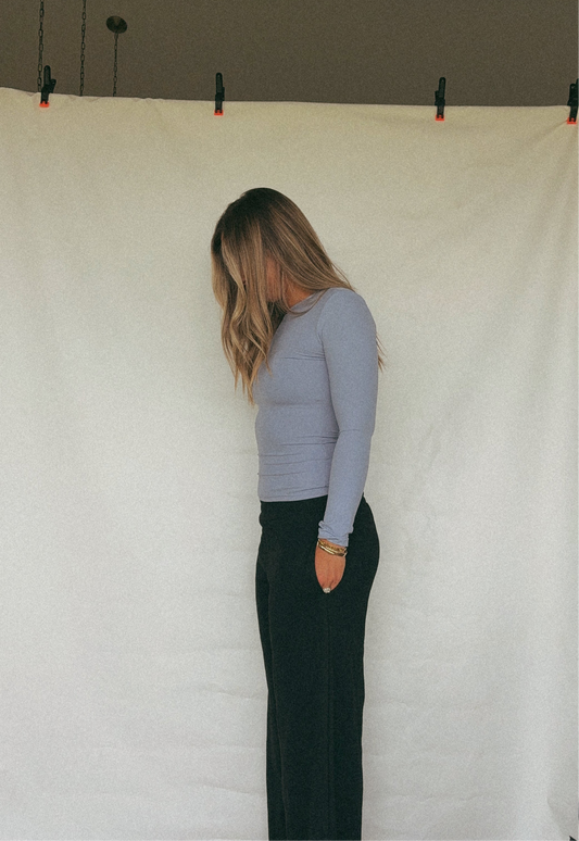 Slim fit long sleeve Basic tee women T-shirt: Dusty Blue