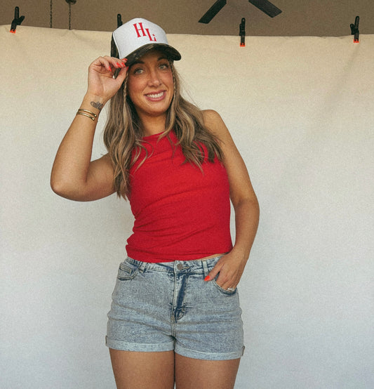 STRETCH  ROLL-UP  MOM SHORTS: LIGHT WASH