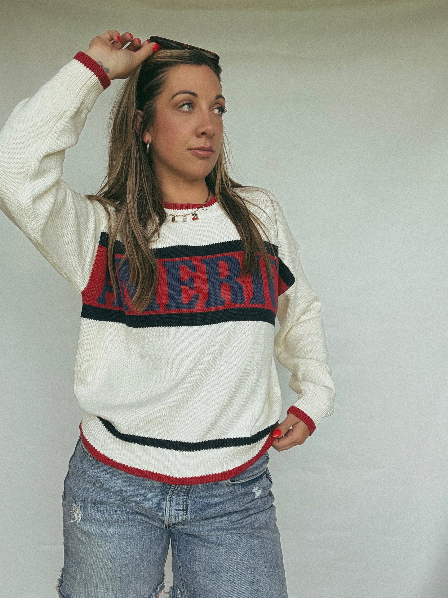 "AMERICA" GRAPHIC LONG SLEEVE CREW NECK SWEATER