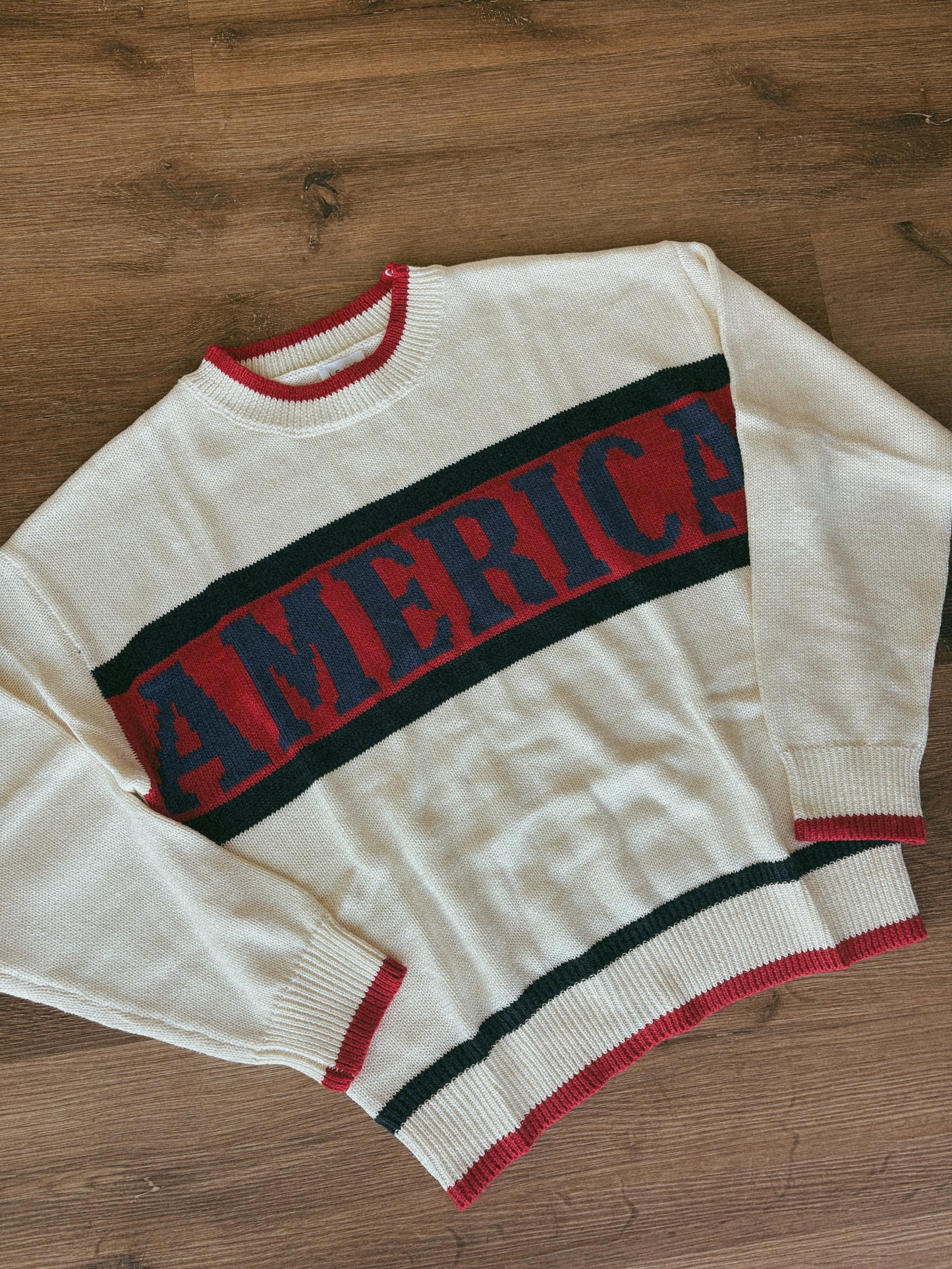 "AMERICA" GRAPHIC LONG SLEEVE CREW NECK SWEATER