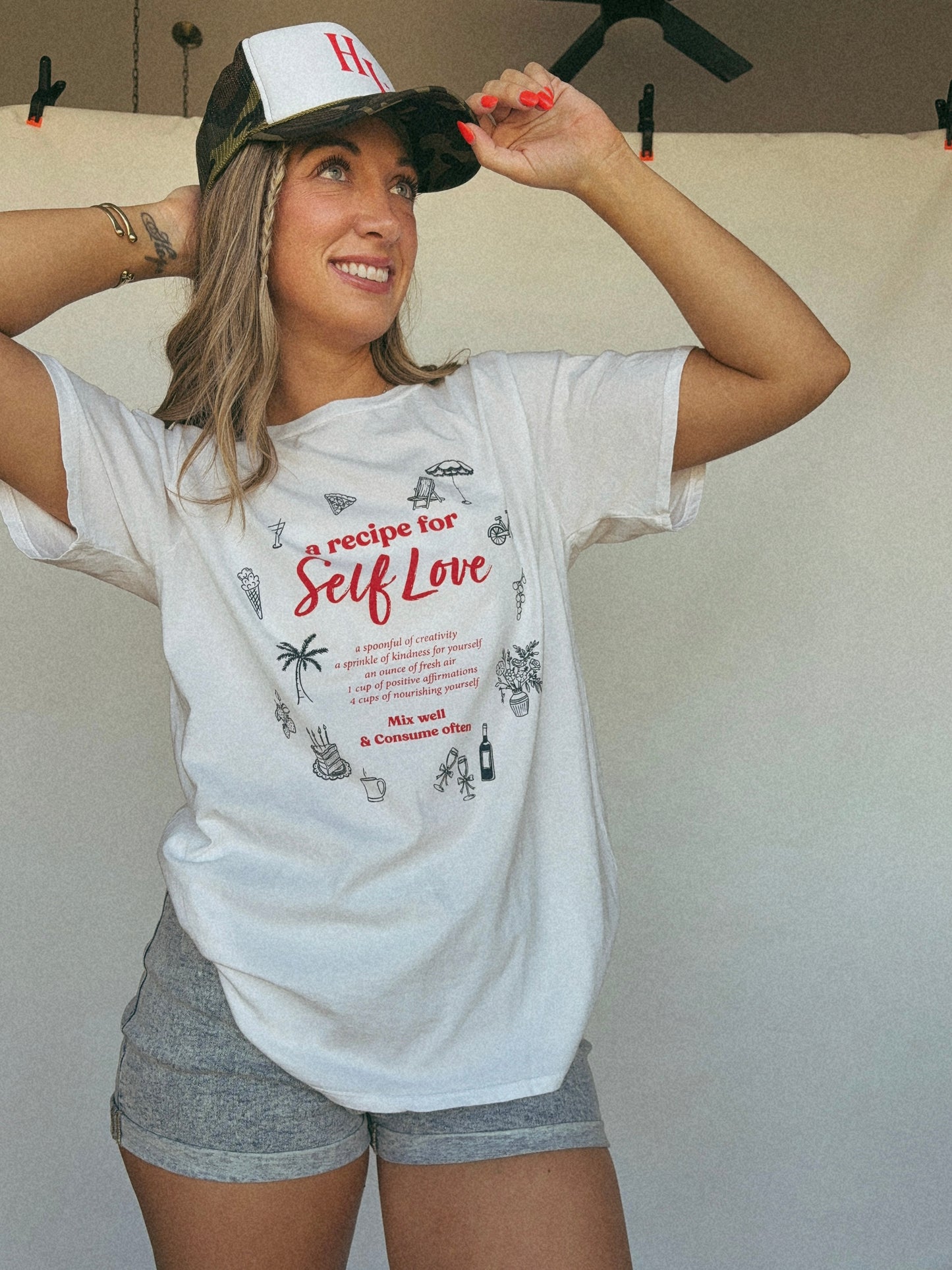 SELF LOVE WASHED GRAPHIC TEE: White