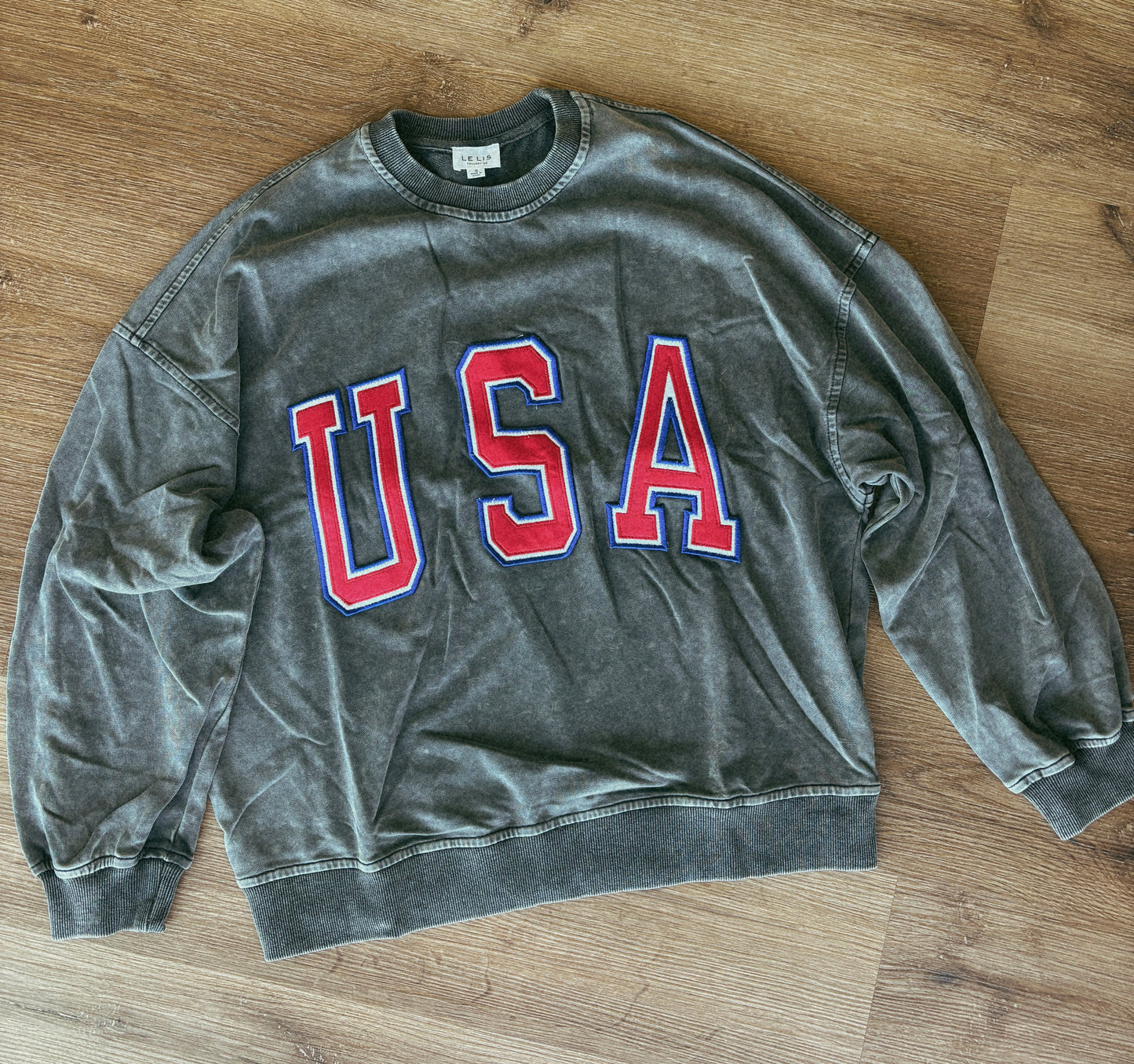 "USA" CONTRAST TRIM DETAIL OVERSIZED SWEATSHIRT: CHARCOAL